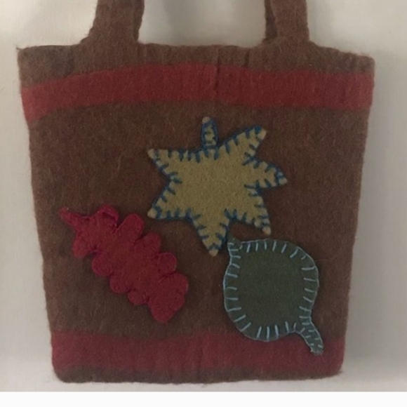 Tabask Felt Wool Tote Bag Fall leaves Handcrafted - Picture 3 of 13